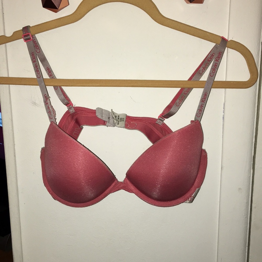 36B Calvin Klein Pink Light Push-Up Bra
